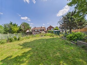 REAR GARDEN AND REAR ASPECT- click for photo gallery